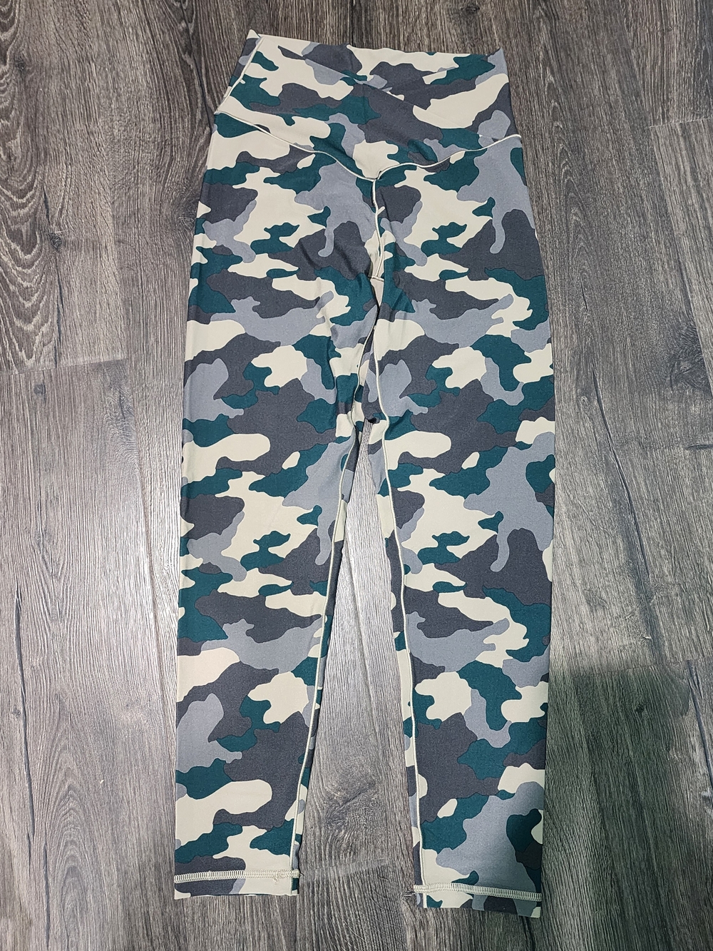 Aerie Offline Real Me 7/8 Leggings (Camo)